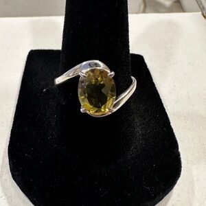 Sterling silver lemon quartz ring